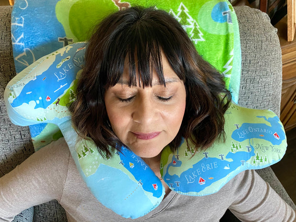 GO GREAT LAKES Deluxe Travel Pillow