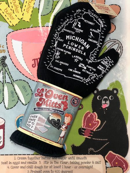 Michigan L'Oven Mitts - Now we're cookin'